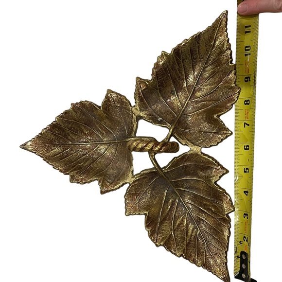 Cast Metal Veined Grape Leaf Trio Candy/Trinket Dish w/ Handle, Brass-color, EUC - Picture 8 of 9